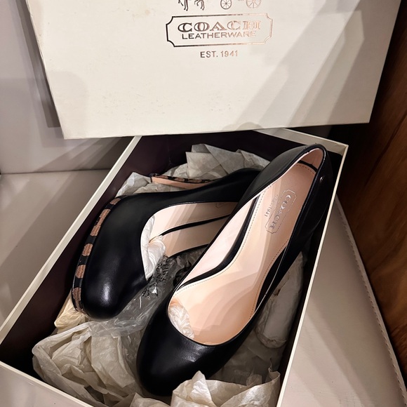 Coach ‘Alexa’ Black Leather High Heels with Signature Brown Accent -NIB - Picture 8 of 10